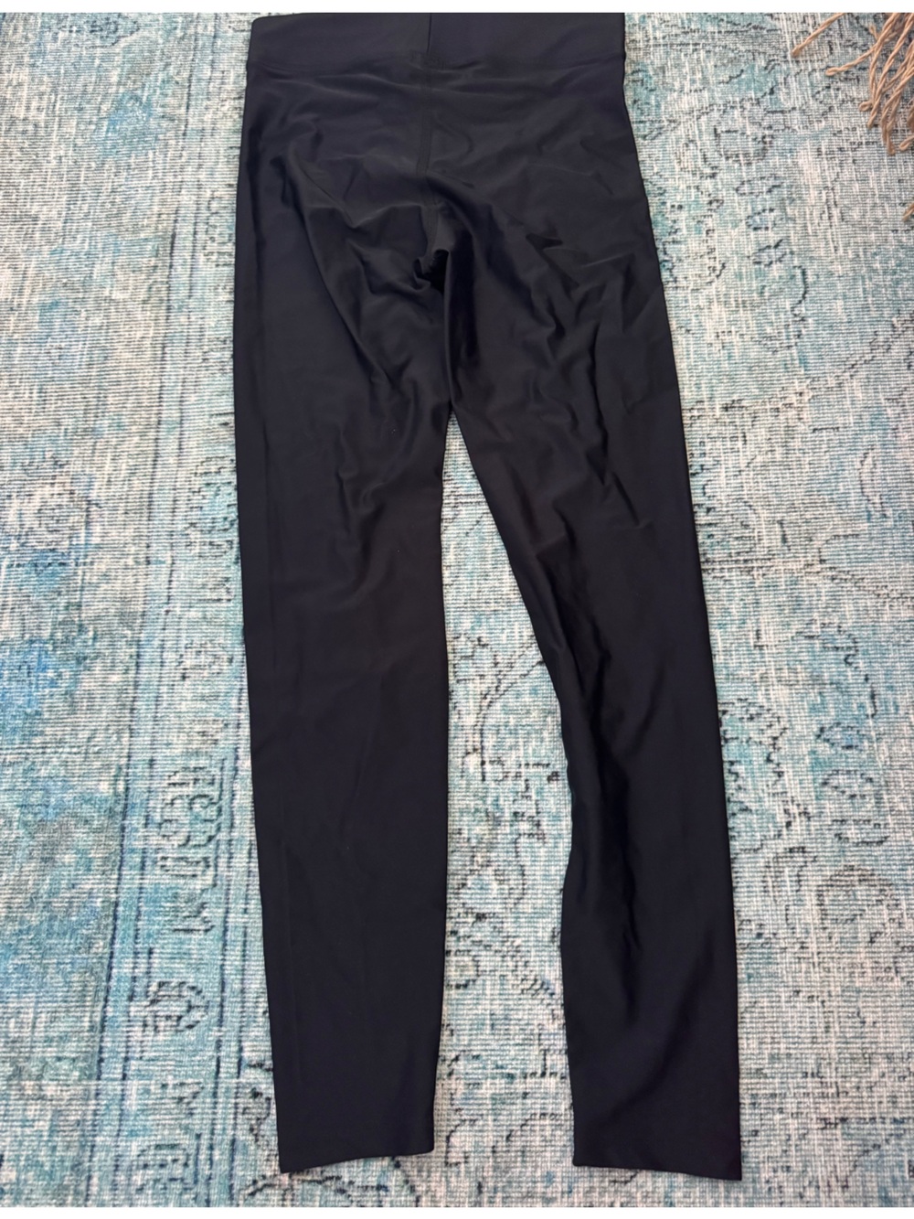 Heroine Sport Black Henley Front-Snap Sports Bra and Matching Leggings Set - Picture 7 of 7